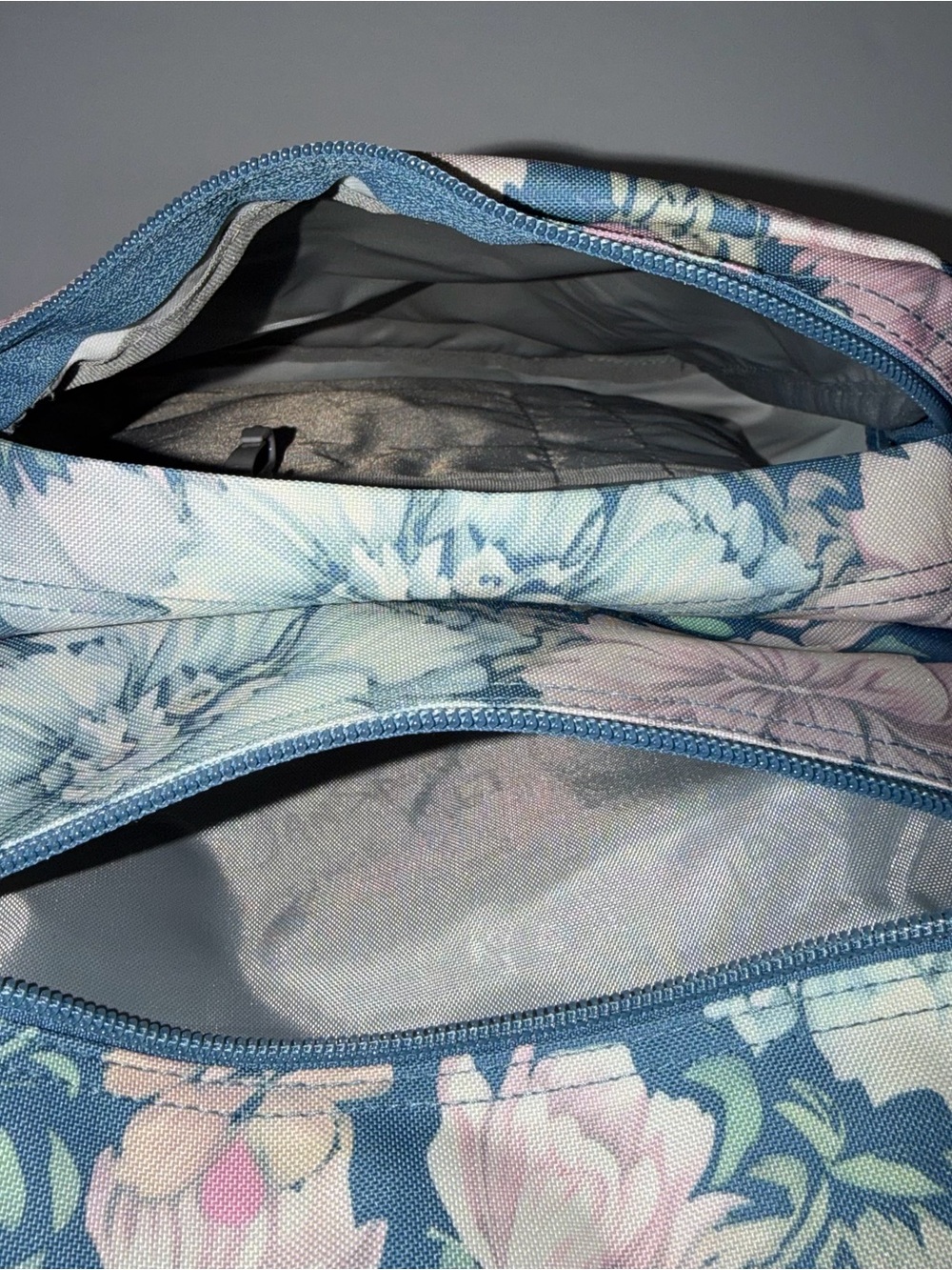 JanSport Big Student Faded Tapestry Elemental Blue Floral Laptop Backpack-New - Picture 10 of 15